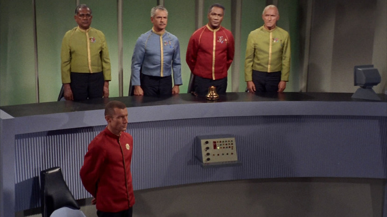 Star Trek — s01e20 — Court Martial