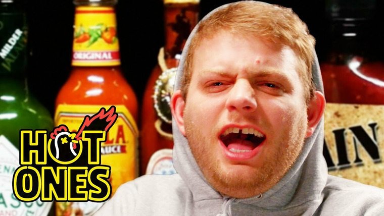 Hot Ones — s03e06 — Mac DeMarco Tries to Stay Chill While Eating Spicy Wings