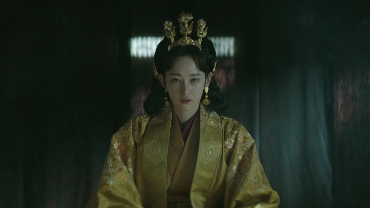 Королева У Хи — s01e02 — Death of the King