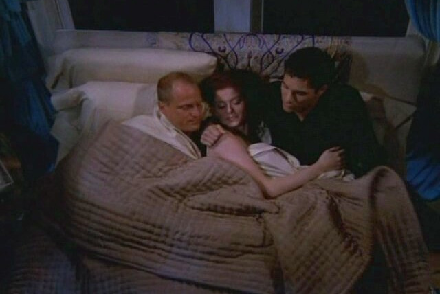 Will & Grace — s04e01 — The Third Wheel Gets the Grace