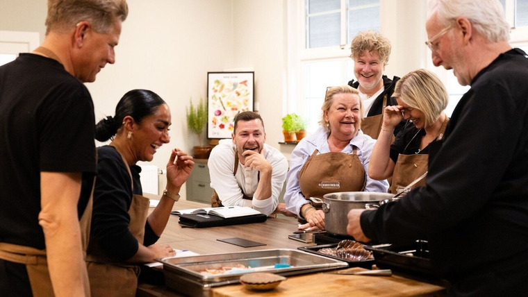 Kokkeskolen med Truls og Hellstrøm — s02e09 — Ingen skal få vite hva som skjedde her...