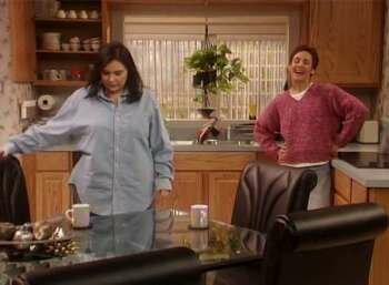 Roseanne — s09e11 — Mothers and Other Strangers