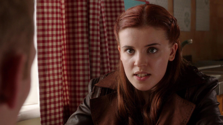 Wolfblood — s04e02 — A Long Way from Home