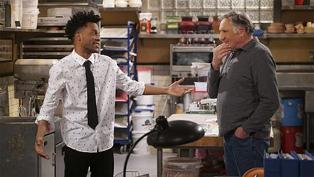 Superior Donuts — s01e10 — Painted Love