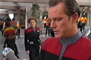 Star Trek: Voyager — s01e04 — Time and Again