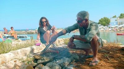 Anthony Bourdain: Parts Unknown — s10e08 — Southern Italy: The Heel of the Boot