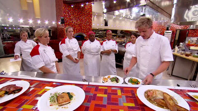 Hell's Kitchen — s11e12 — 9 Chefs Compete