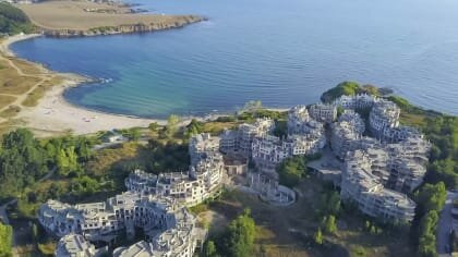 Mysteries of the Abandoned — s08e09 — Russian Mafia Resort