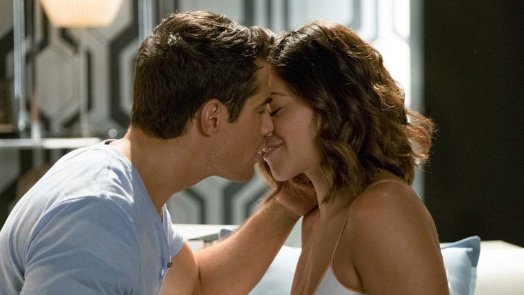 Jane the Virgin — s03e17 — Chapter Sixty-One