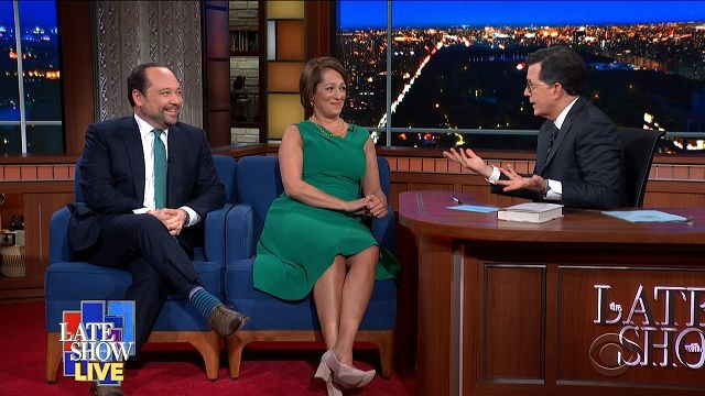 The Late Show with Stephen Colbert — s2020e19 — John Leguizamo, Philip Rucker, Carol Leonnig (Live Show)