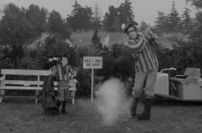The Munsters — s01e30 — Country Club Munsters