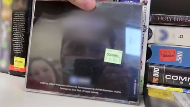 Paranormal Caught on Camera — s05e07 — Haunted Connecticut Thrift Store and More