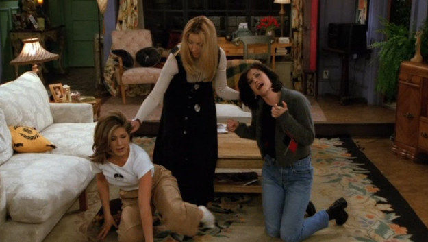 Friends — s02e13 — The One After the Superbowl (2)