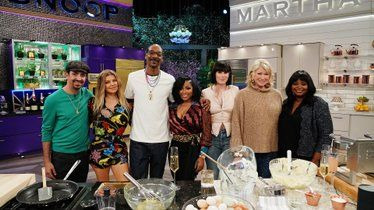 Martha & Snoop's Potluck Party Challenge — s03e02 — Mother of All Brunches