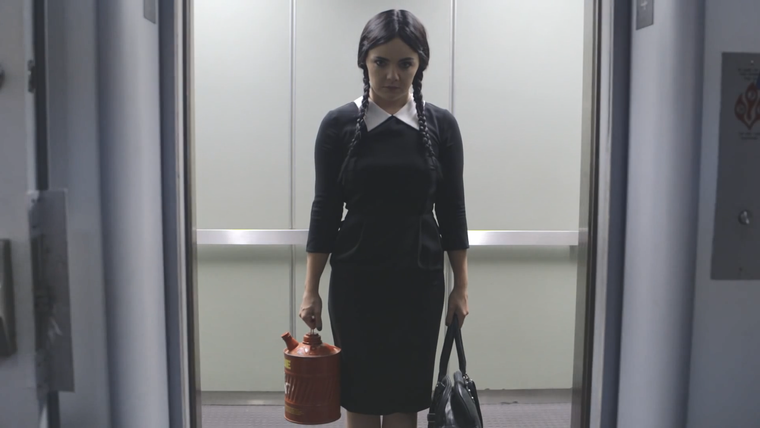 Adult Wednesday Addams — s01e06 — Planned Parenthood