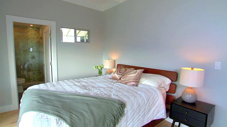House Hunters Renovation — s2014e01 — A Vacation Bungalow in the Hollywood Hills Undergoes Extensive Renovations