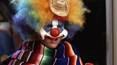 Кирби Бакетс — s01e20 — Send in the Clowns