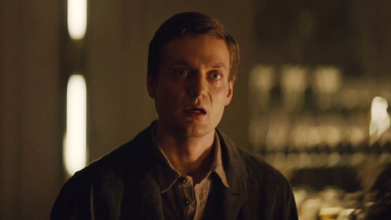 Девять совсем незнакомых людей — s02e07 — Mergers and Acquisitions