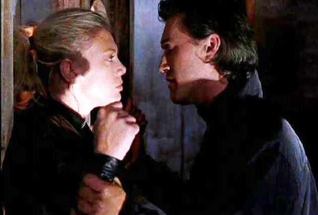 La Femme Nikita — s03e21 — Playing with Fire (1)