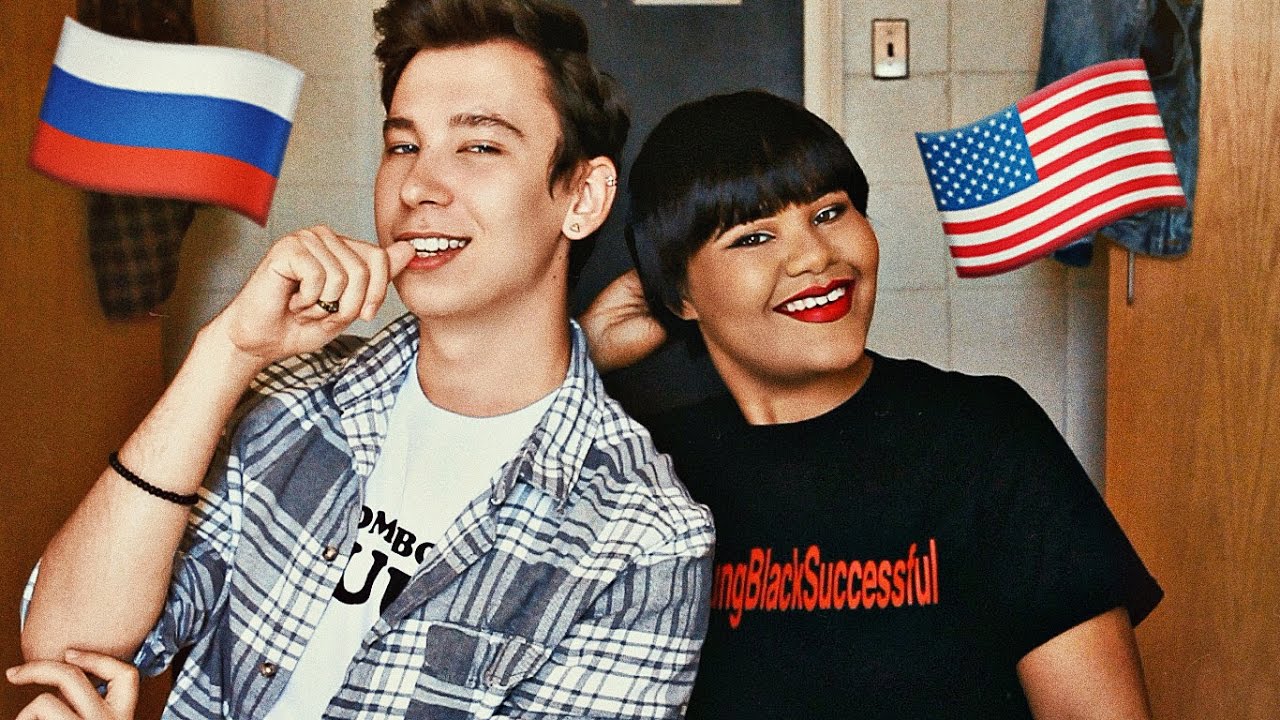 Красивые американки. Американцы с русскими продуктами. Американки внешность. Американец с русской девушкой. Русский и американка.