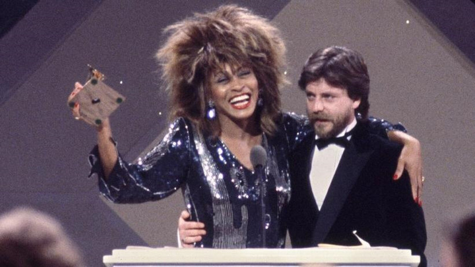 s1985e01 — The 27th Annual Grammy Awards