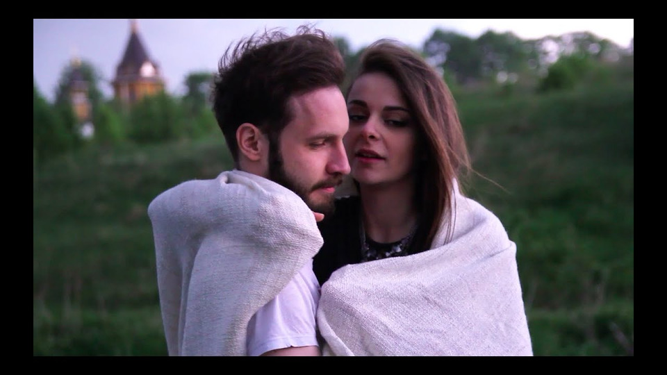 Последний взгляд перед расставанием. Jah khalib instagram. Ласкала песни. Jah khalib вес на тебя смотрю. Мужчина напротив женщины.