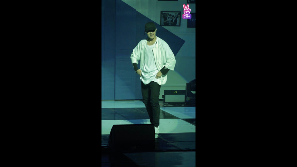 s03 special-10 — BTS HOME PARTY : UNIT STAGE 'J-HOPE'