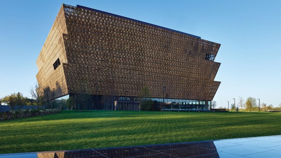 s01e07 — Smithsonian National Museum of African American History