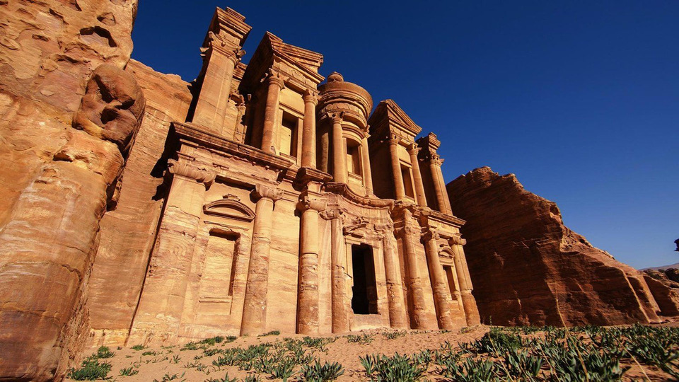 s42e15 — Petra: Lost City of Stone