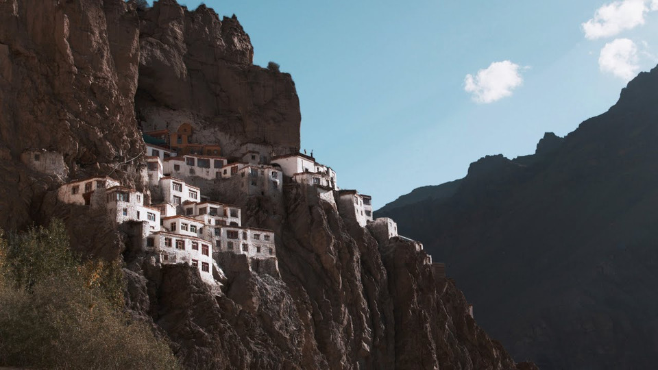 s07e03 — Как живут в отдаленном тибетском монастыре. Самые счастливые люди