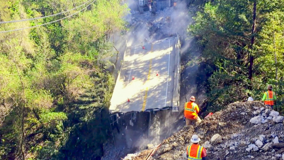 s07e01 — Pacific Coast Bridge Collapse