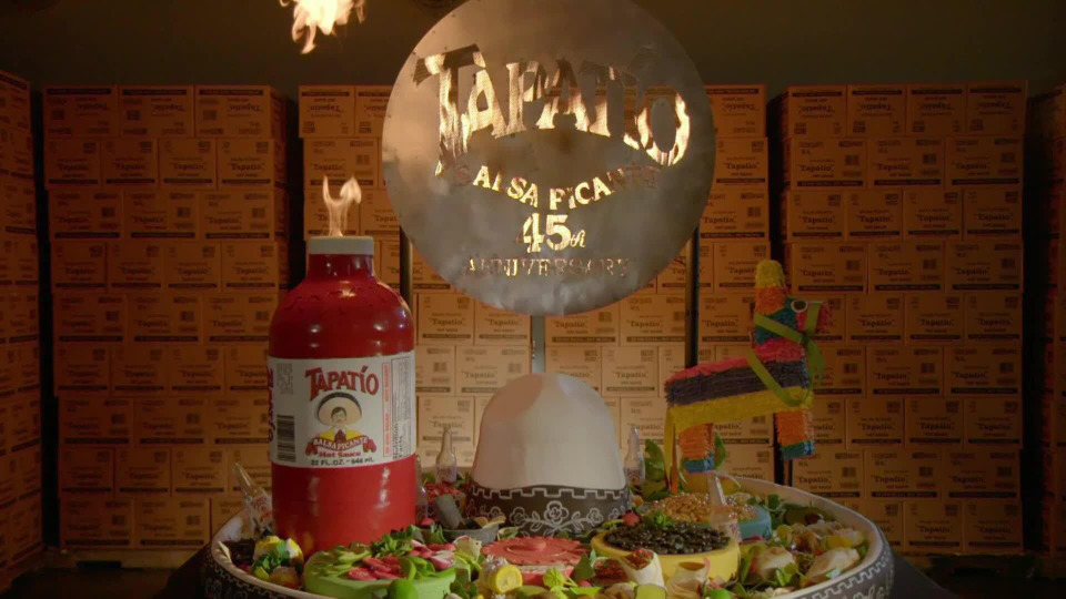 s01e05 — Flaming-Hot Fiesta Cake