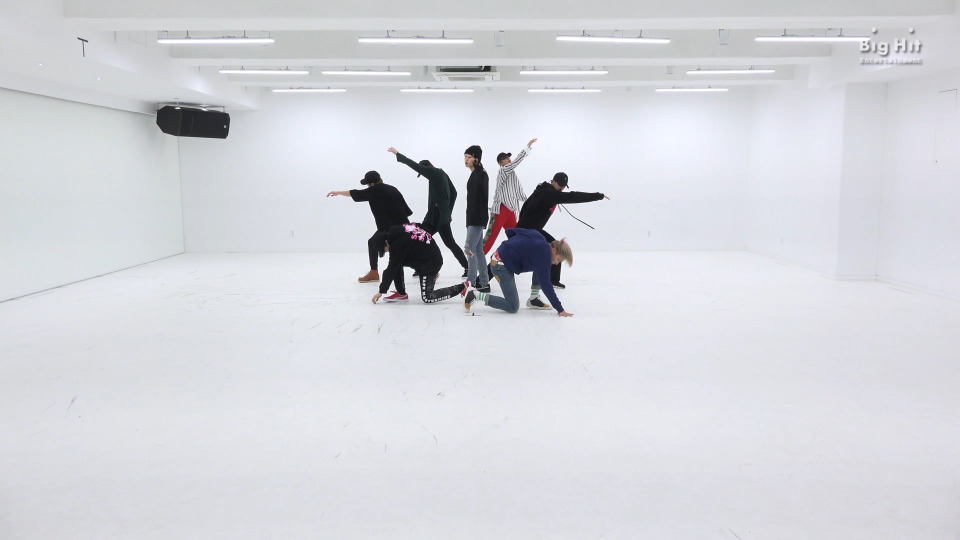 s03e18 — BTS '봄날 (Spring Day)' Dance Practice