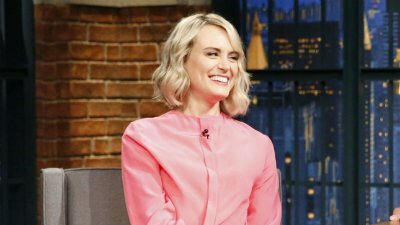 s2015e80 — Taylor Schilling, James Taylor, Chad Smith