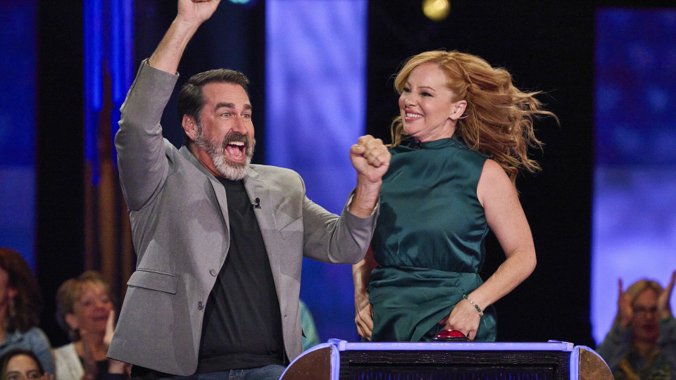 s01e09 — Rob Riggle and Christie Brinkley