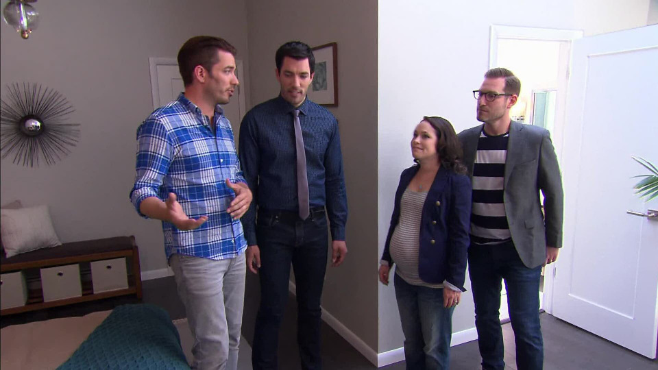 s2015e17 — Desperate to Settle Into a Place of Their Own