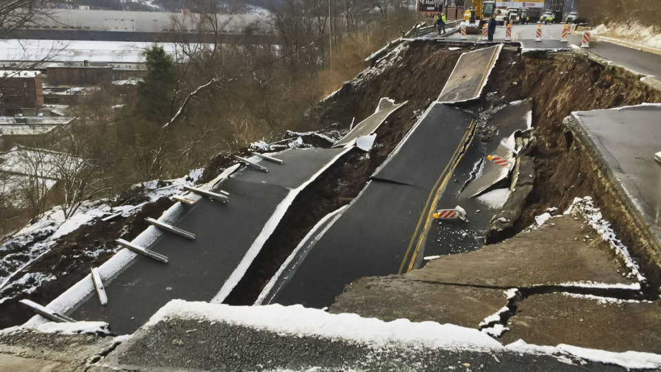 s04e10 — Pittsburgh Landslide