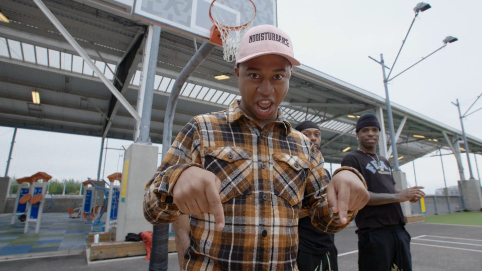 s01e03 — Big Apple Sauce