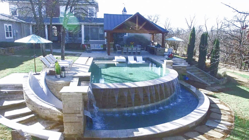 s2018e19 — One-of-a-Kind Hillside Pool in Argyle, TX