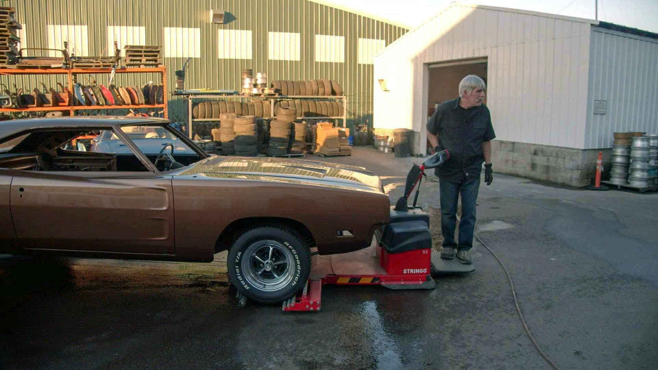 s13e06 — A Cuda in the Limelight!
