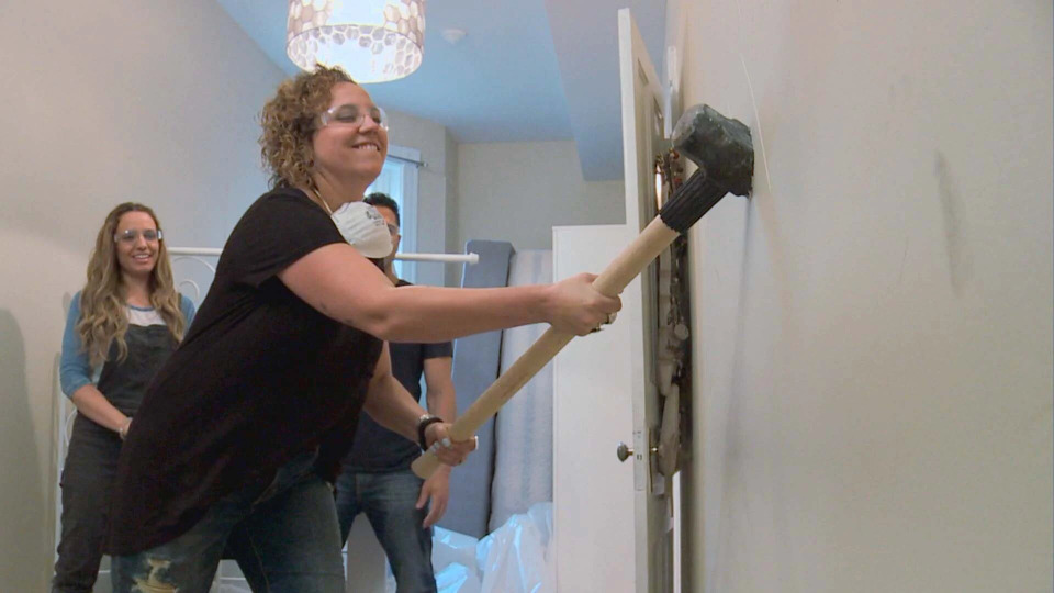s01e06 — Thrift-Shop Chic Two-Flat Gets Refined Modern Makeover