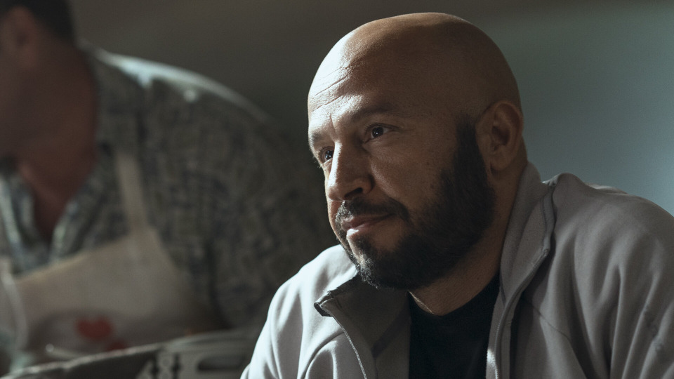 s01e04 — The Sound of Guns