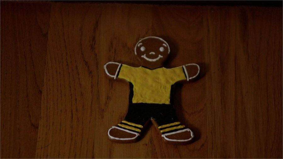s01e11 — The Gingerbread Man