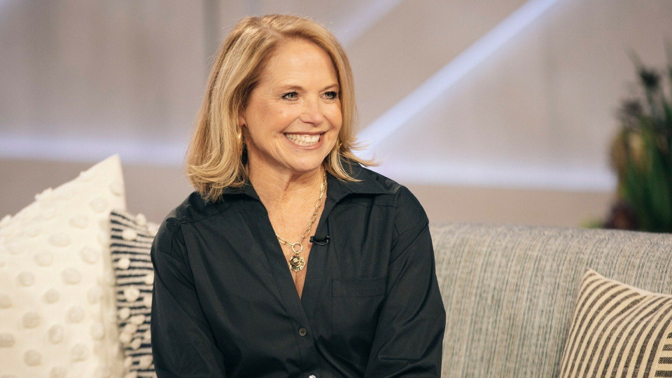 s03e105 — Whitney Cummings, Katie Couric, Maggie Q, Donny Osmond