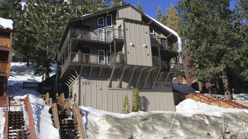 s2022e101 — Cozy Cabin vs. Spacious Lodge in Lake Tahoe