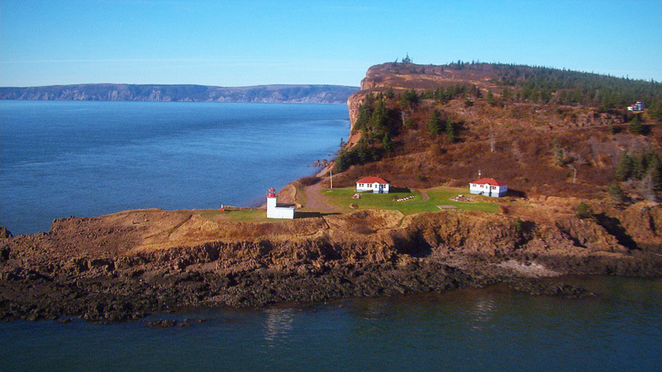 s01e04 — Bay of Fundy, Nova Scotia