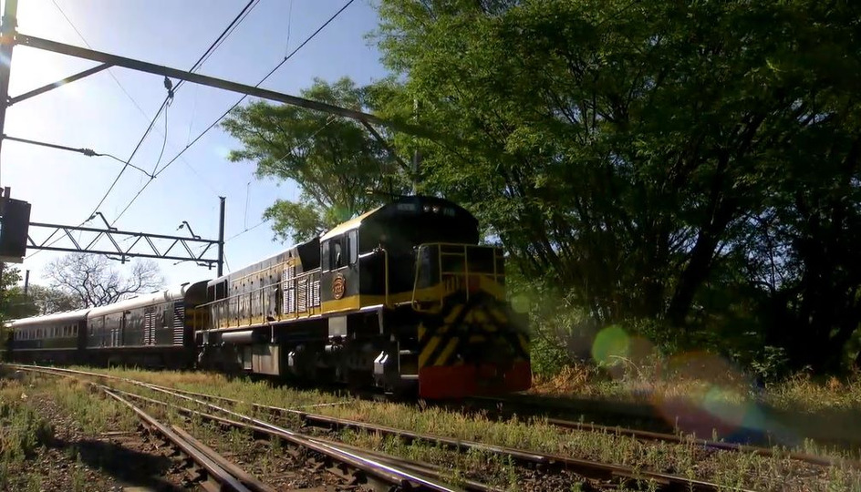 s03e02 — Rovos Rail