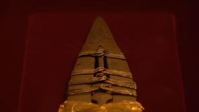s01e03 — Holy Lance, Incan Golden Sun Disc