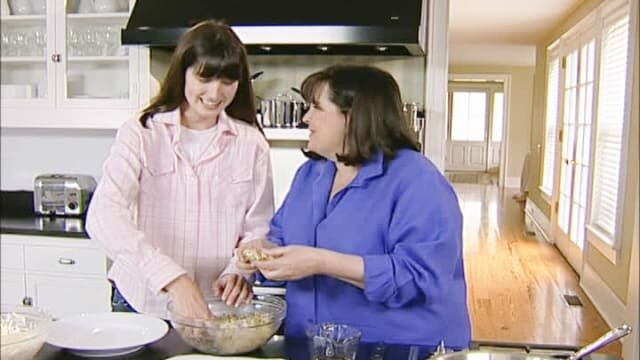 s05e11 — Cooking with Tess
