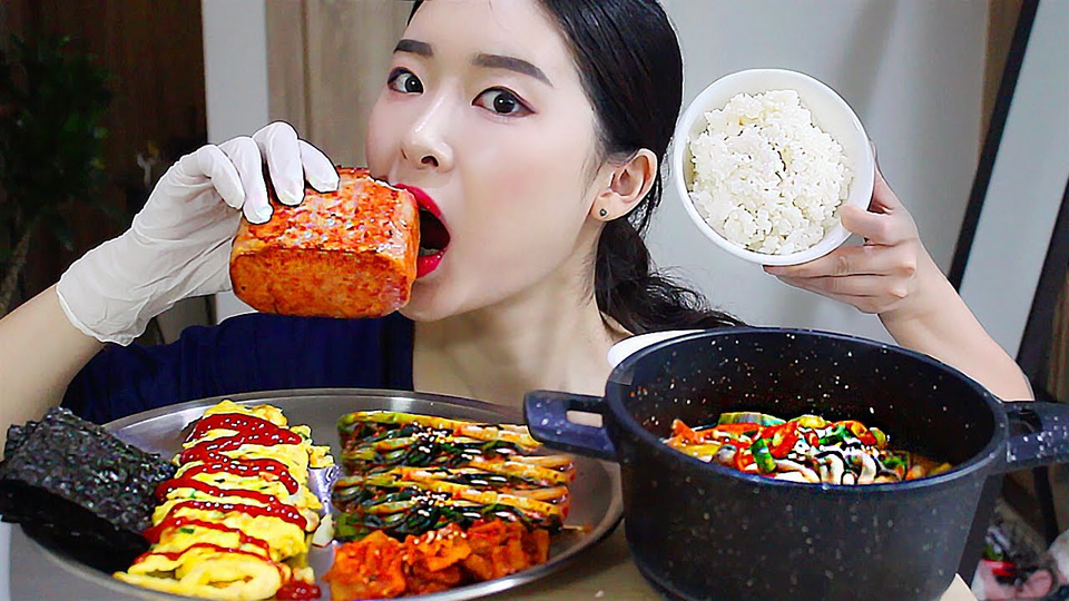 s01e11 — 통스팸 계란말이 된장찌개 집밥 리얼사운드먹방 / Korean home meal Mukbang ホームクッキング المطبخ الكورى